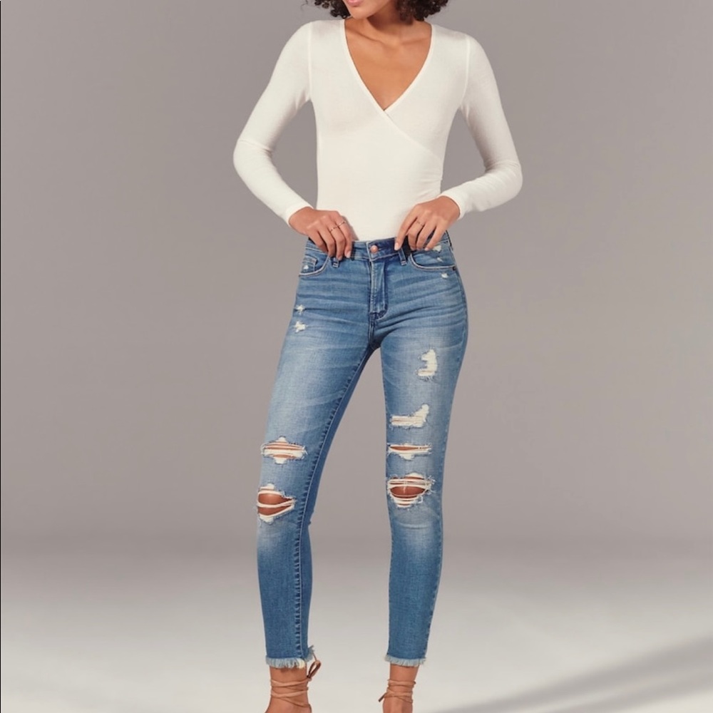 Abercrombie & Fitch Mid Rise Skinny Ankle Jean